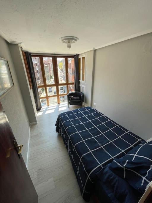 Paraguas Guesthouse Oviedo Exterior photo