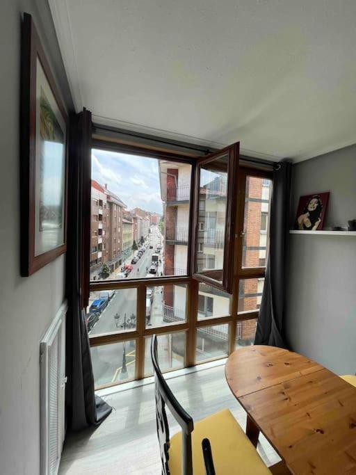 Paraguas Guesthouse Oviedo Exterior photo